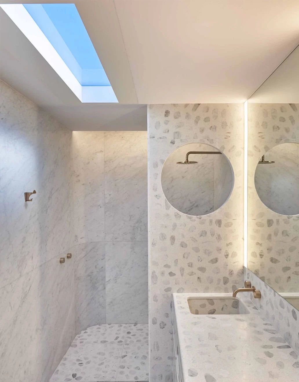 bathroom 4